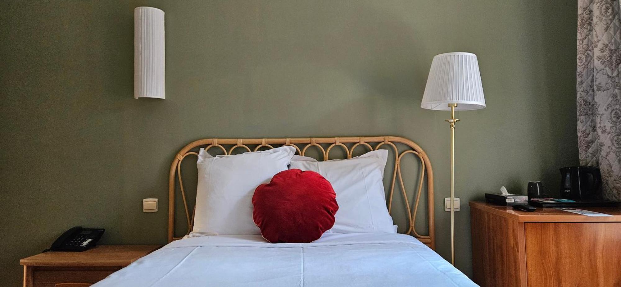 Hostellerie Du Lys Lamorlaye エクステリア 写真