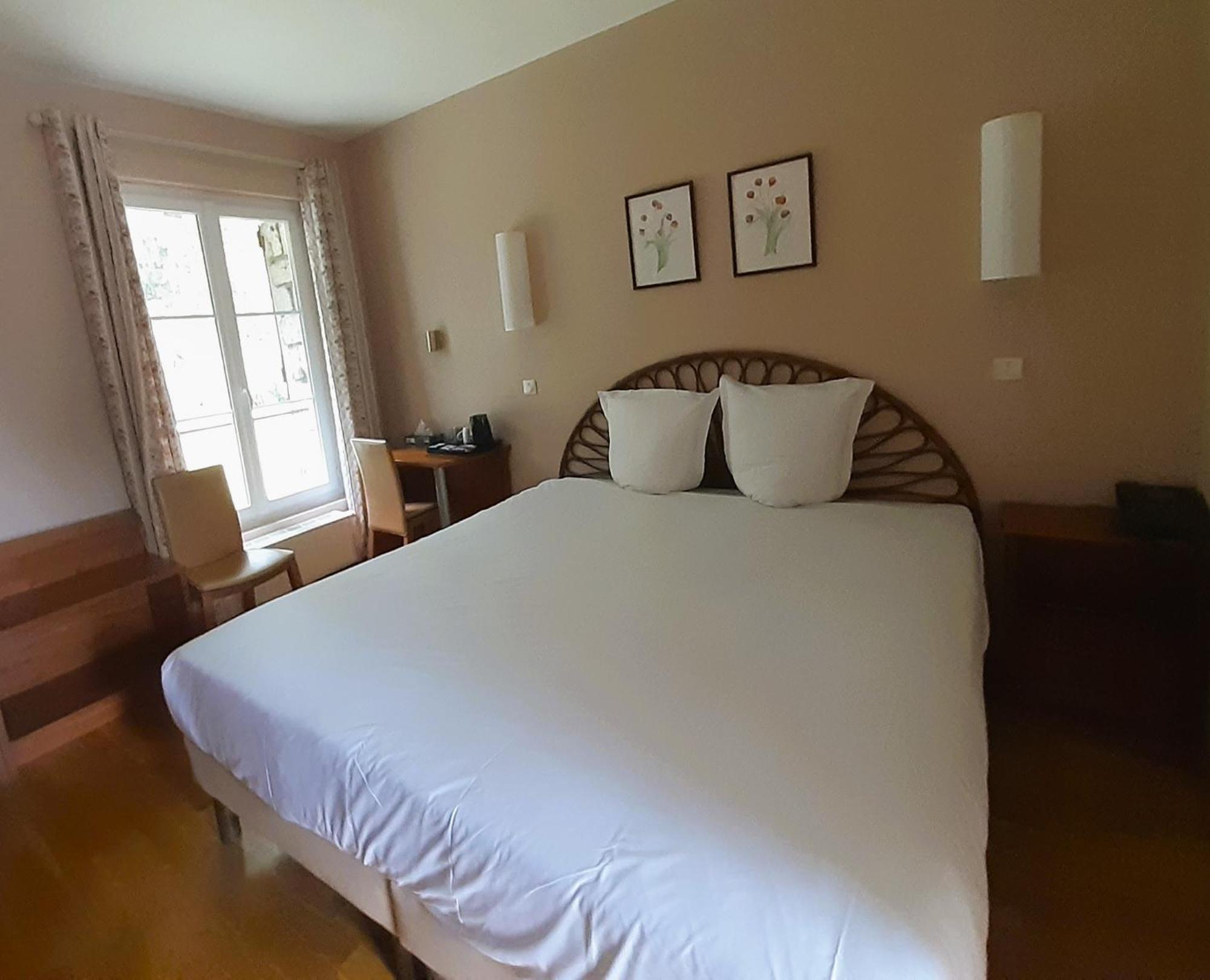 Hostellerie Du Lys Lamorlaye エクステリア 写真