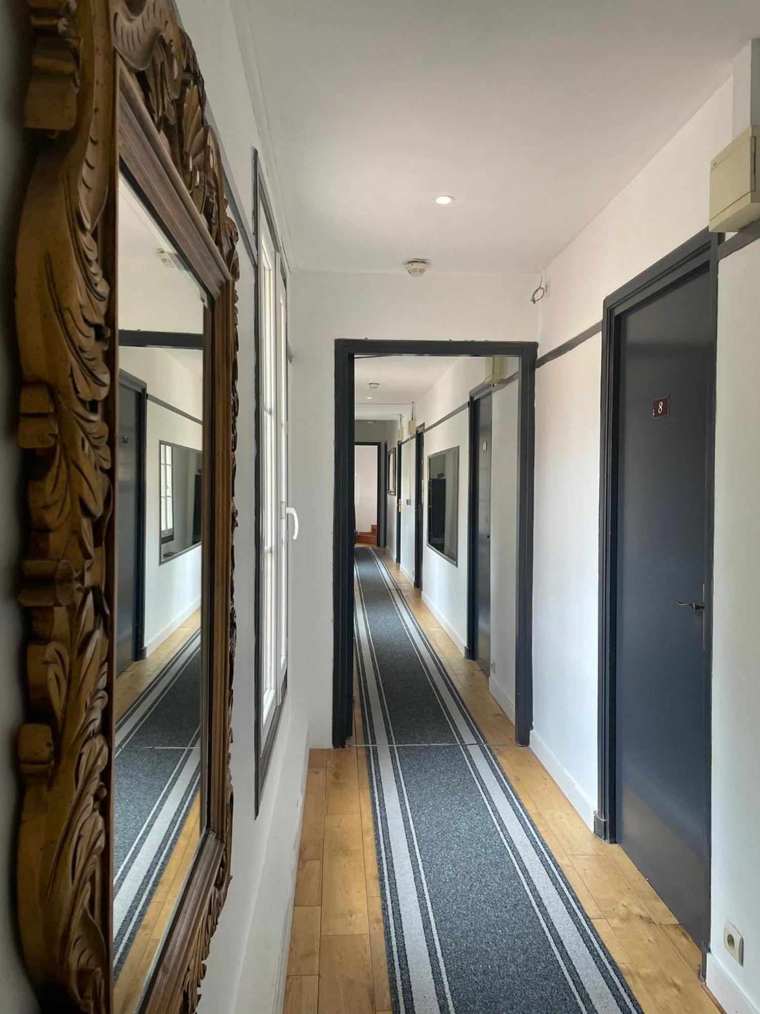 Hostellerie Du Lys Lamorlaye エクステリア 写真
